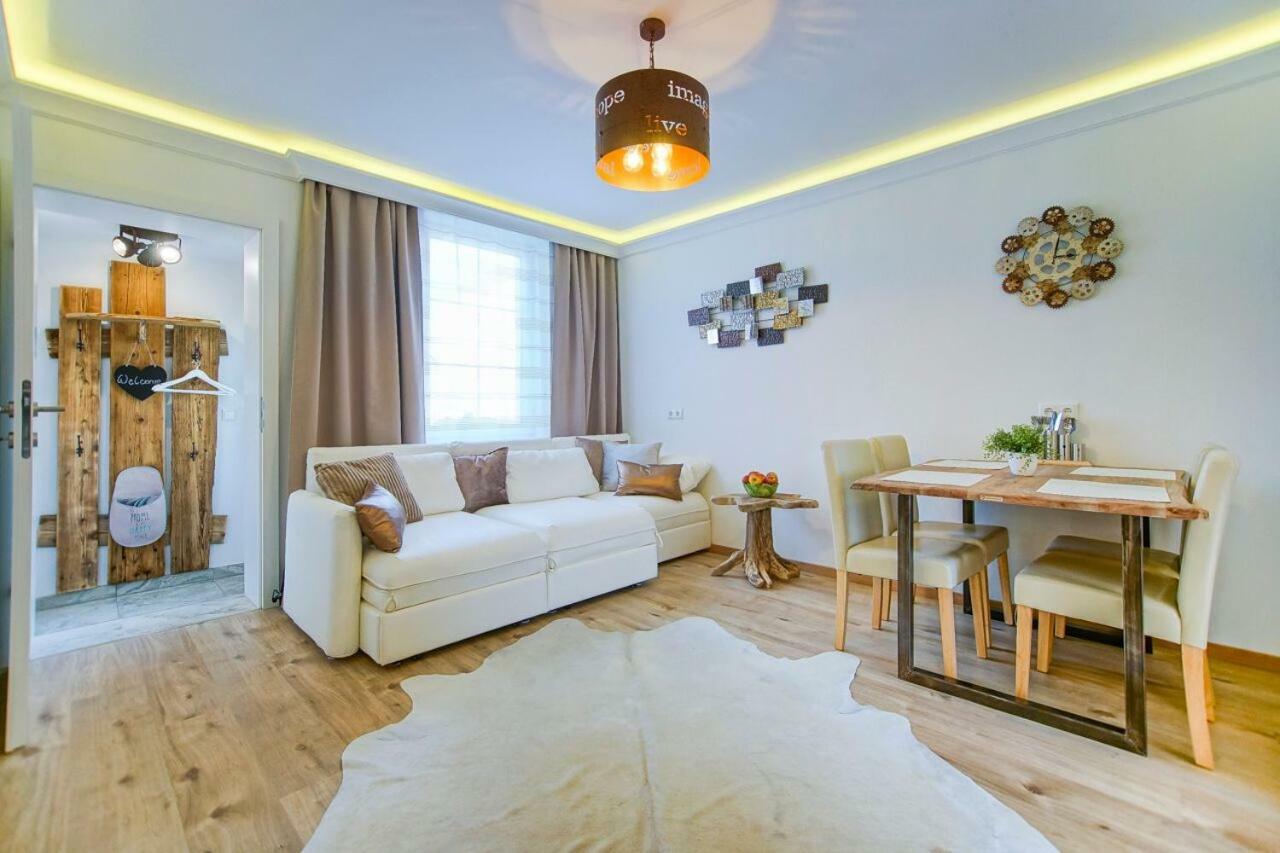 Auszeit Leoben 1 Mit Terasse Und Gratis Parkplatz Apartment Exterior photo