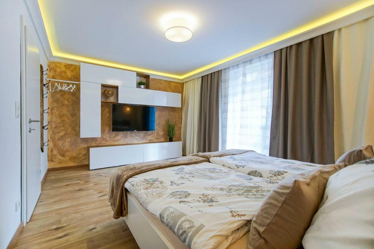 Auszeit Leoben 1 Mit Terasse Und Gratis Parkplatz Apartment Exterior photo